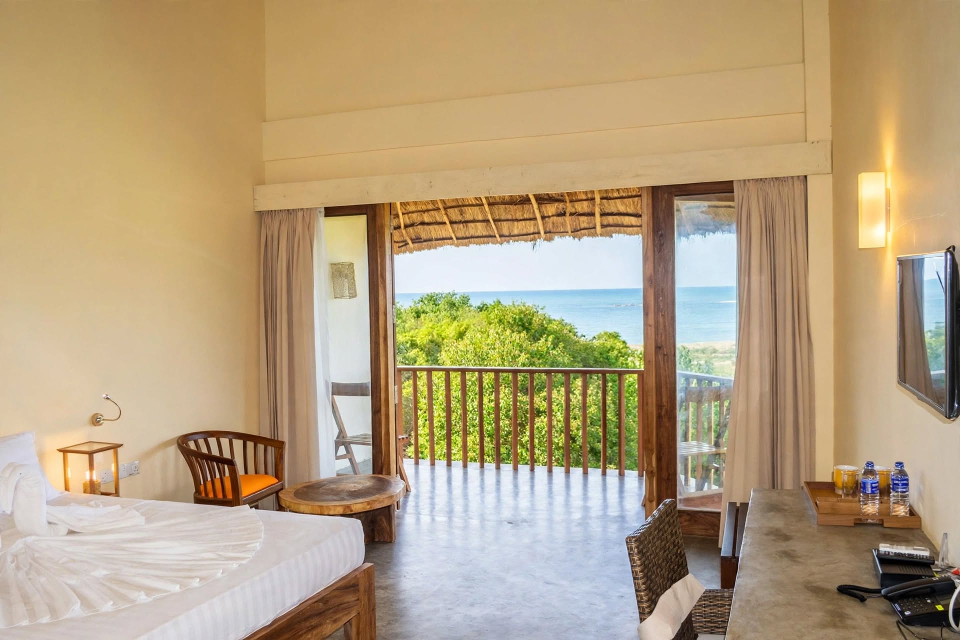 Premium Beachfront Suite